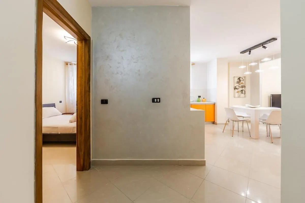 Apartament Palm Promenade Retreat By Ps Durrës