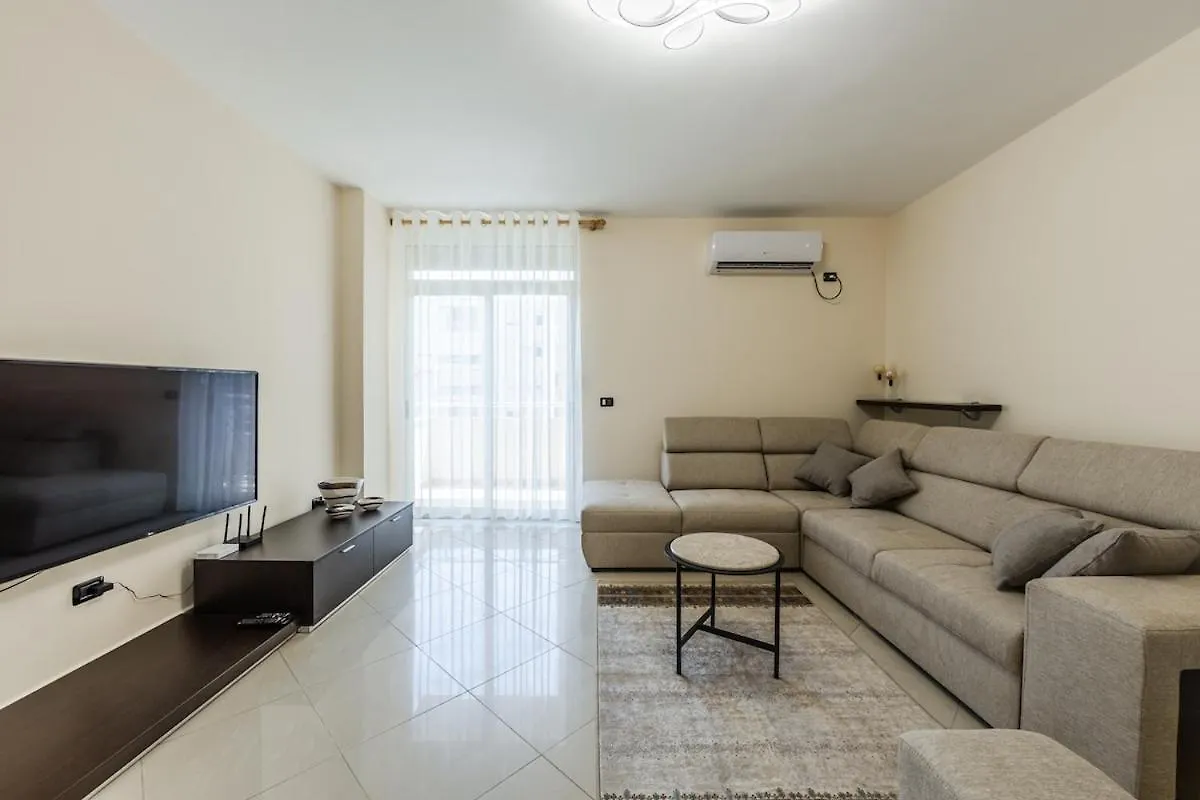 Apartament Palm Promenade Retreat By Ps Durrës